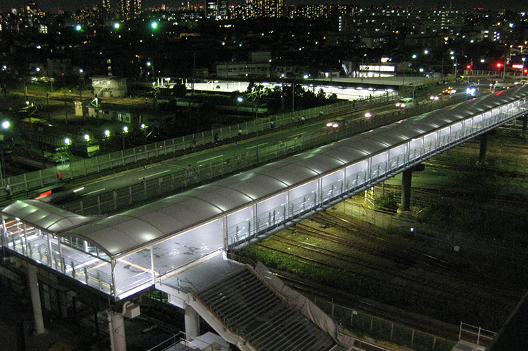 新川崎地区都市基盤整備（鹿島田こ線歩道橋階段部架設）工事